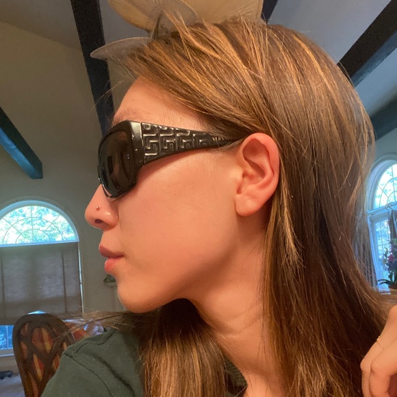 Vintage Versace Sunglasses - Picture 4 of 7
